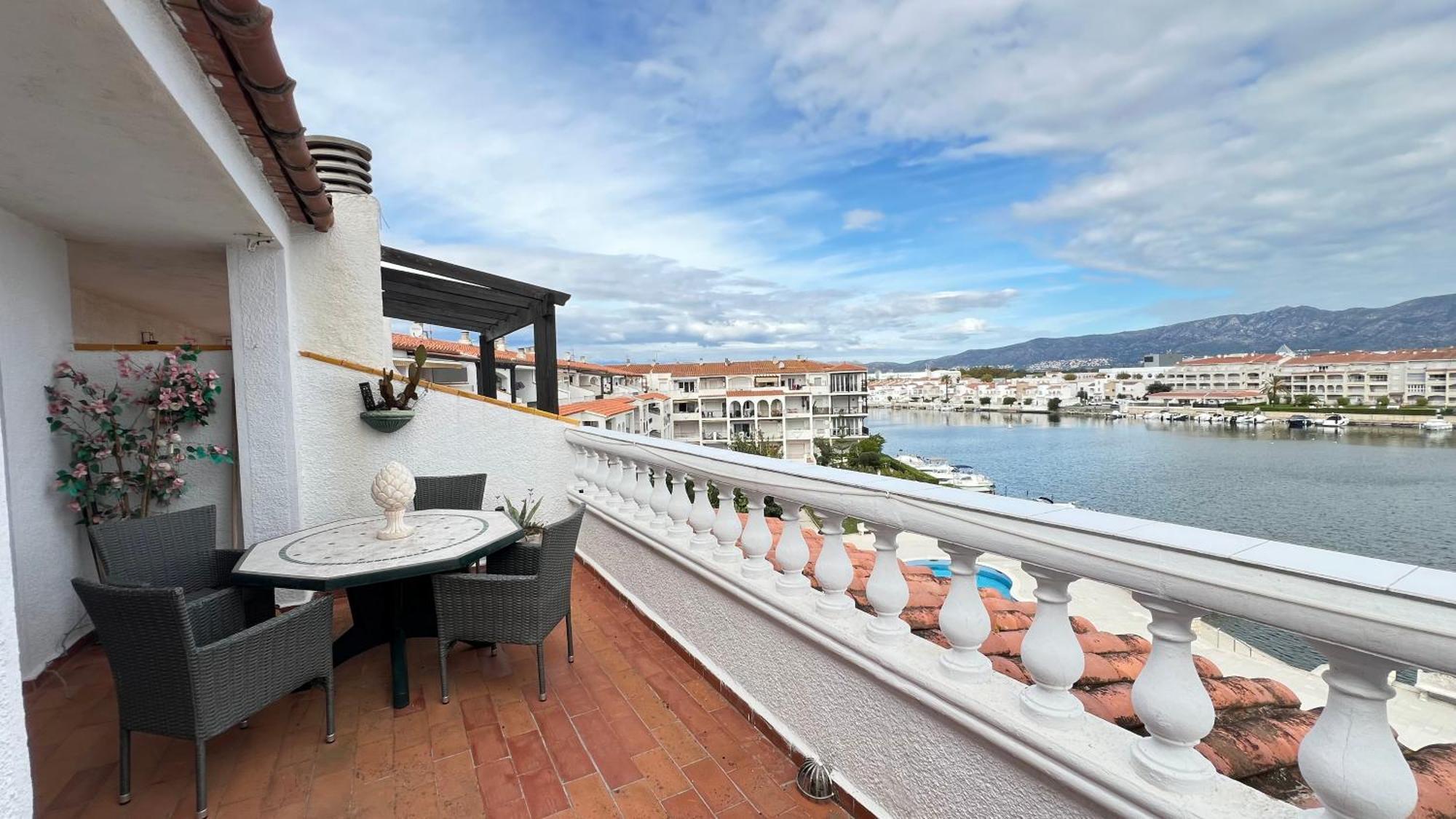 Apartamento Gran Lago Con Vistas Al Canal Empuriabrava Luaran gambar