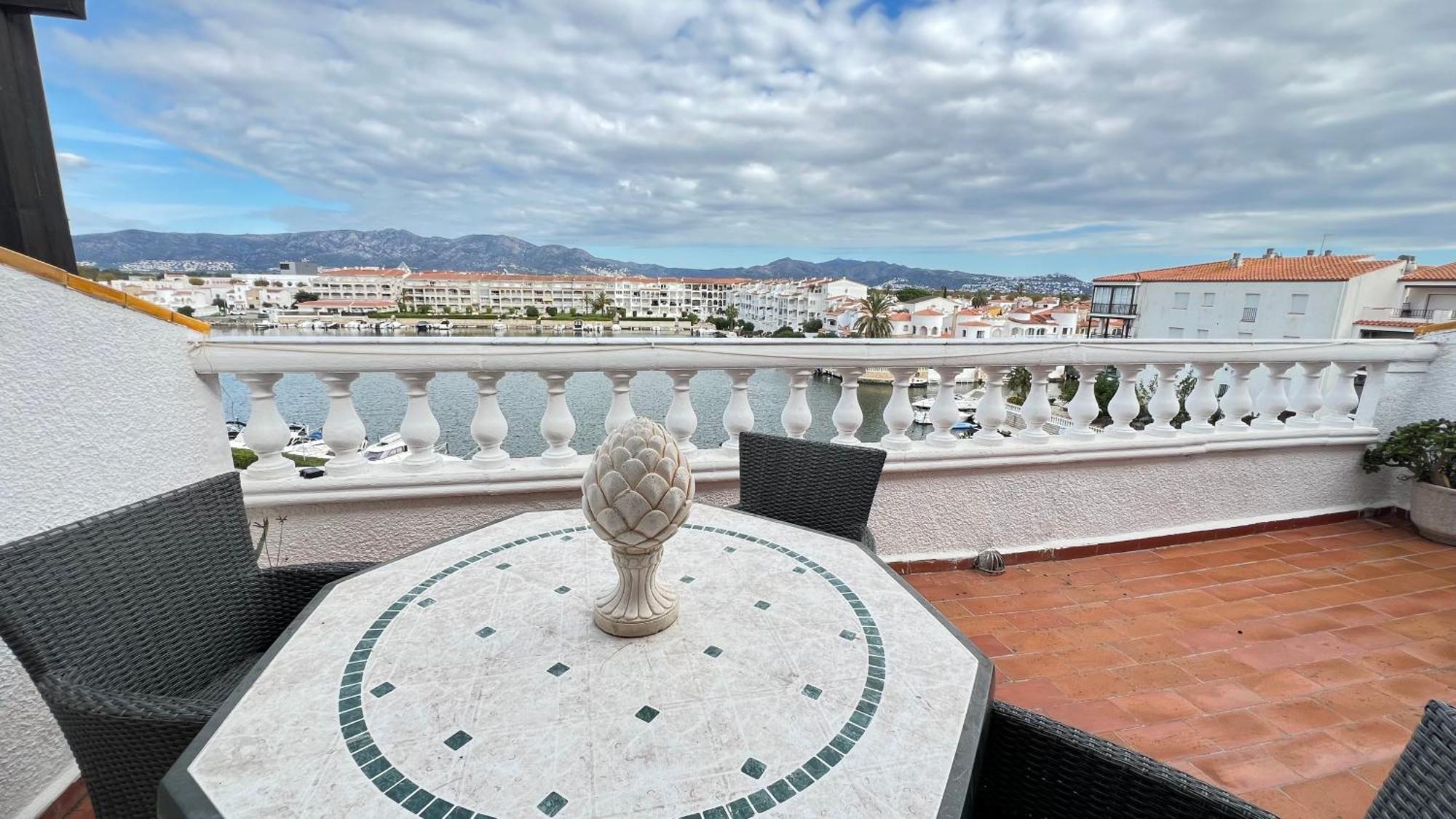 Apartamento Gran Lago Con Vistas Al Canal Empuriabrava Luaran gambar