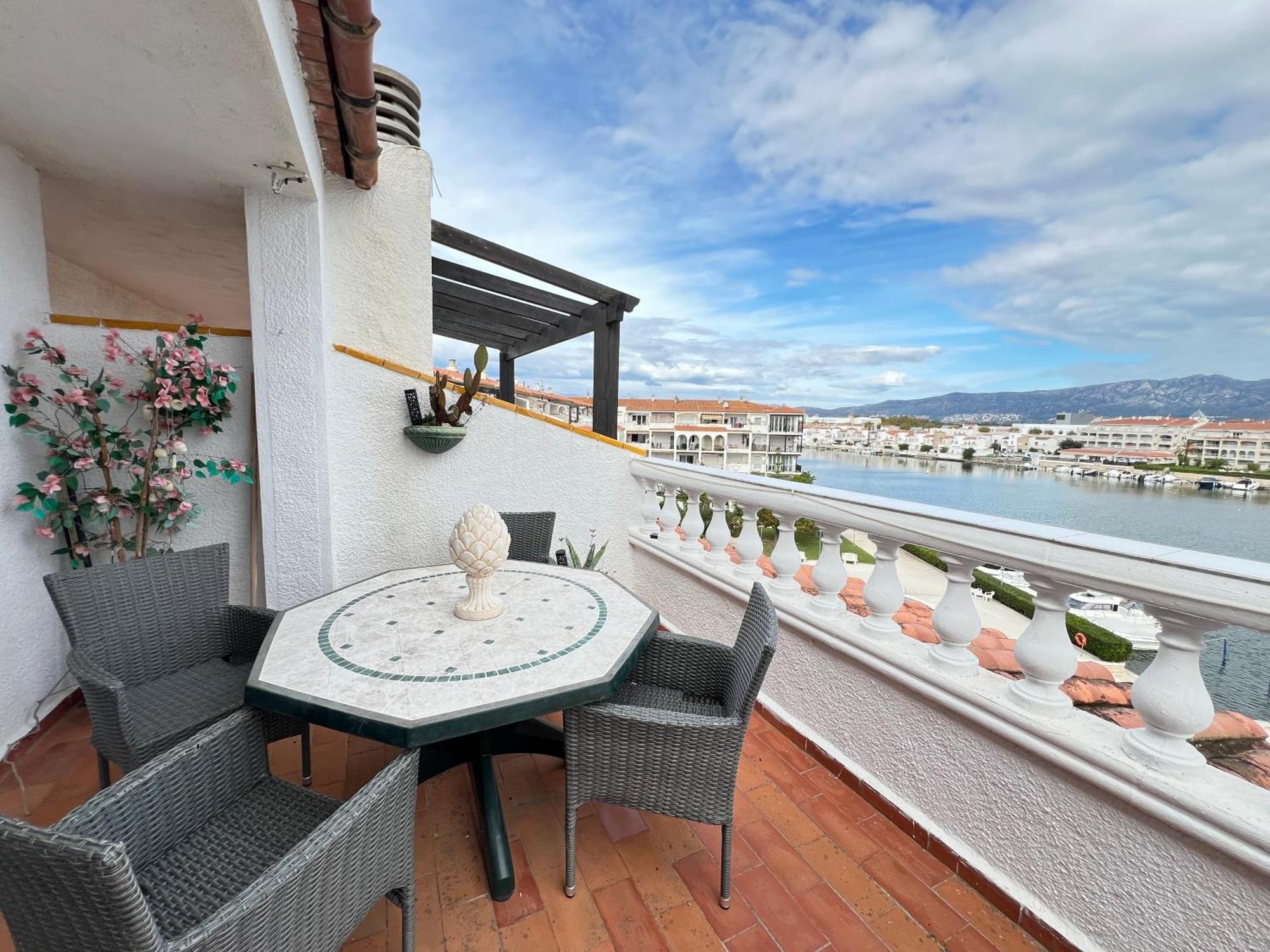 Apartamento Gran Lago Con Vistas Al Canal Empuriabrava Luaran gambar